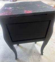 Load image into Gallery viewer, Vintage French Bombay Nightstand Black & Gold