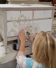 Load image into Gallery viewer, CLASS / PAINTING FURNITURE CLASS / CALL TO CHOOSE YOUR DATE. One Day Class 10am to 4pm