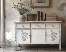 Load image into Gallery viewer, Decor Poly - Ethereal Bouquet
