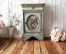 Load image into Gallery viewer, Decor Poly - Velvet Cascade (Left)
